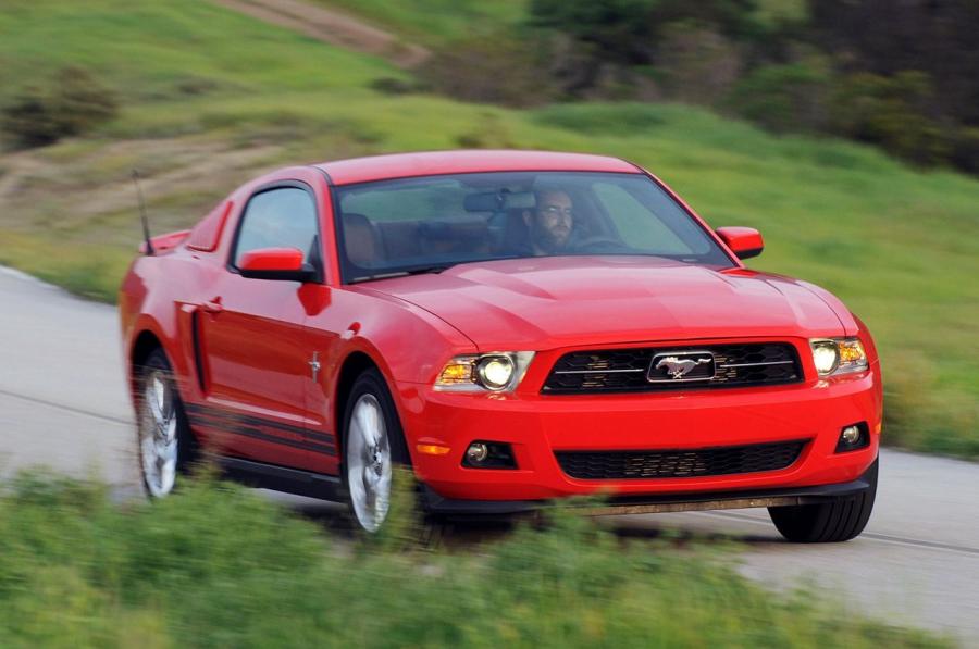 Ford Mustang V6 2011 года  (фото 66 из 93)